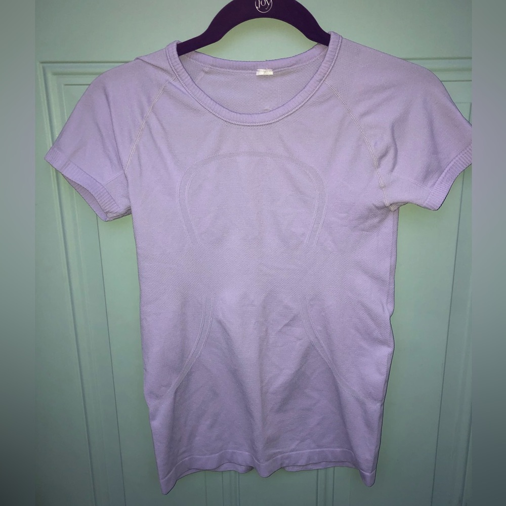 Lavender lululemon swiftly top